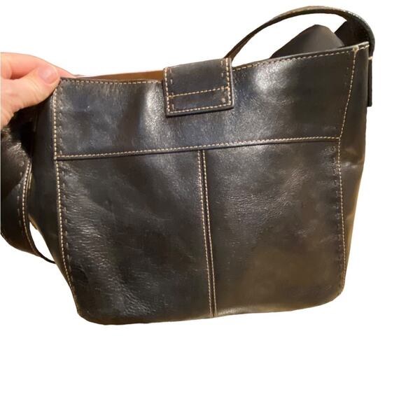 Fossil Shoulder Bag in a Dark Brown/Black with Stitching and Magnetic Closure - Picture 4 of 7